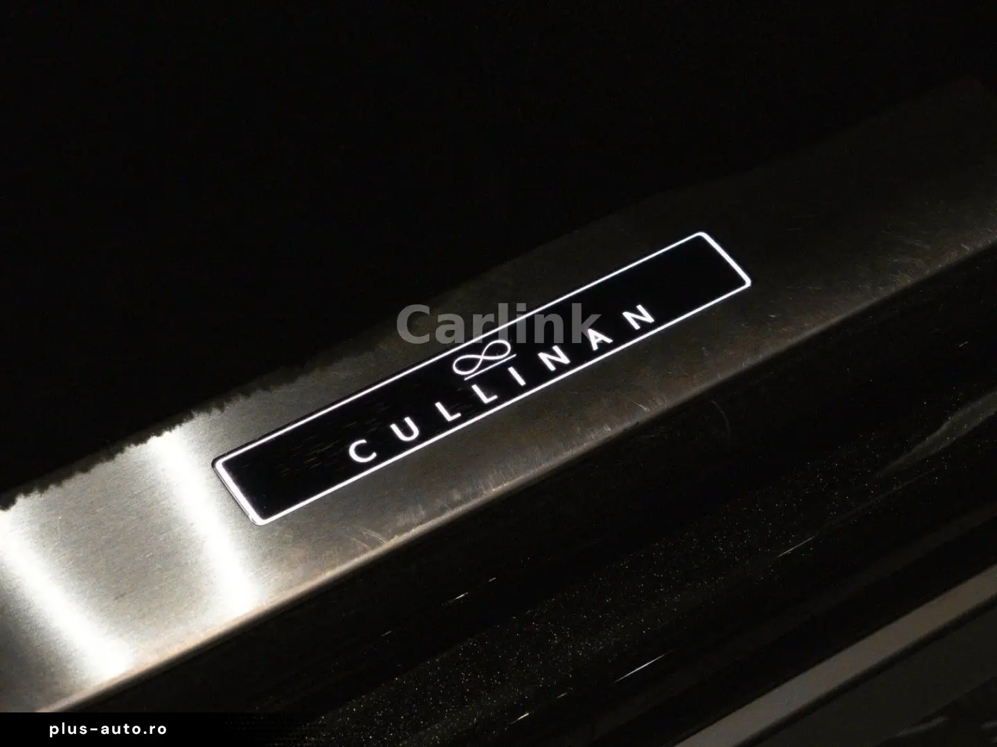 ROLLS ROYCE Cullinan Black Badge
