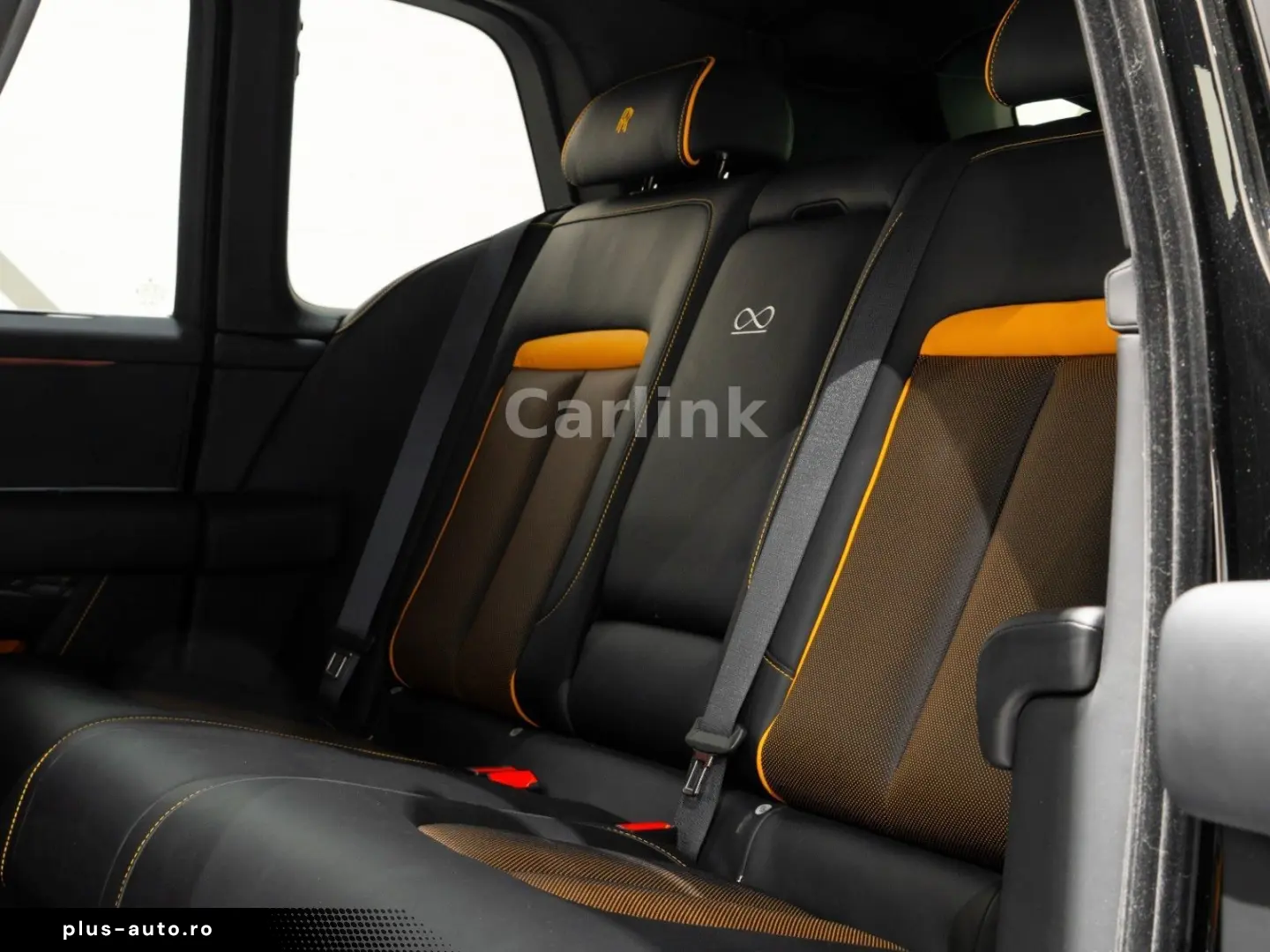 ROLLS ROYCE Cullinan Black Badge