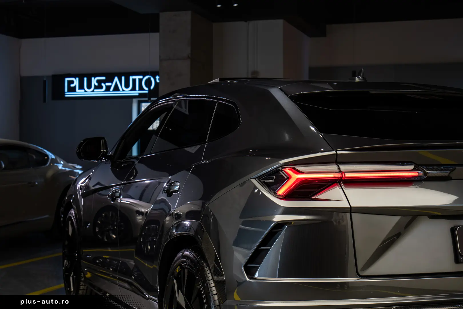 Lamborghini Urus 4.0 V8 650cp 2020 full PPF Carbon Fiber