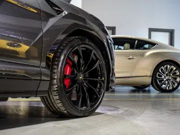 Lamborghini Urus 4.0 V8 650cp 2020 full PPF Carbon Fiber