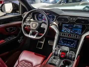 Lamborghini Urus 4.0 V8 650cp 2020 full PPF Carbon Fiber