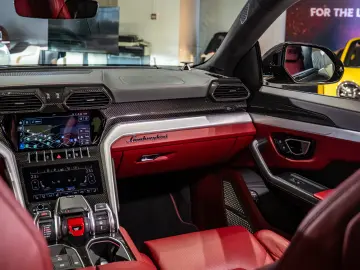 Lamborghini Urus 4.0 V8 650cp 2020 full PPF Carbon Fiber