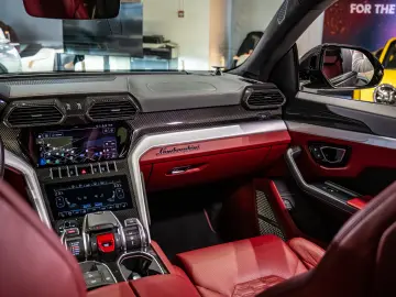 Lamborghini Urus 4.0 V8 650cp 2020 full PPF Carbon Fiber