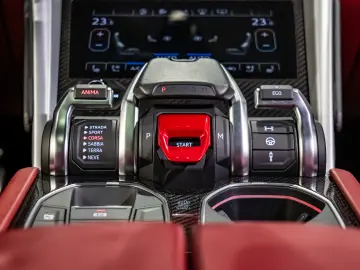 Lamborghini Urus 4.0 V8 650cp 2020 full PPF Carbon Fiber