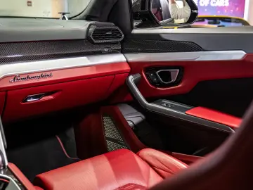 Lamborghini Urus 4.0 V8 650cp 2020 full PPF Carbon Fiber