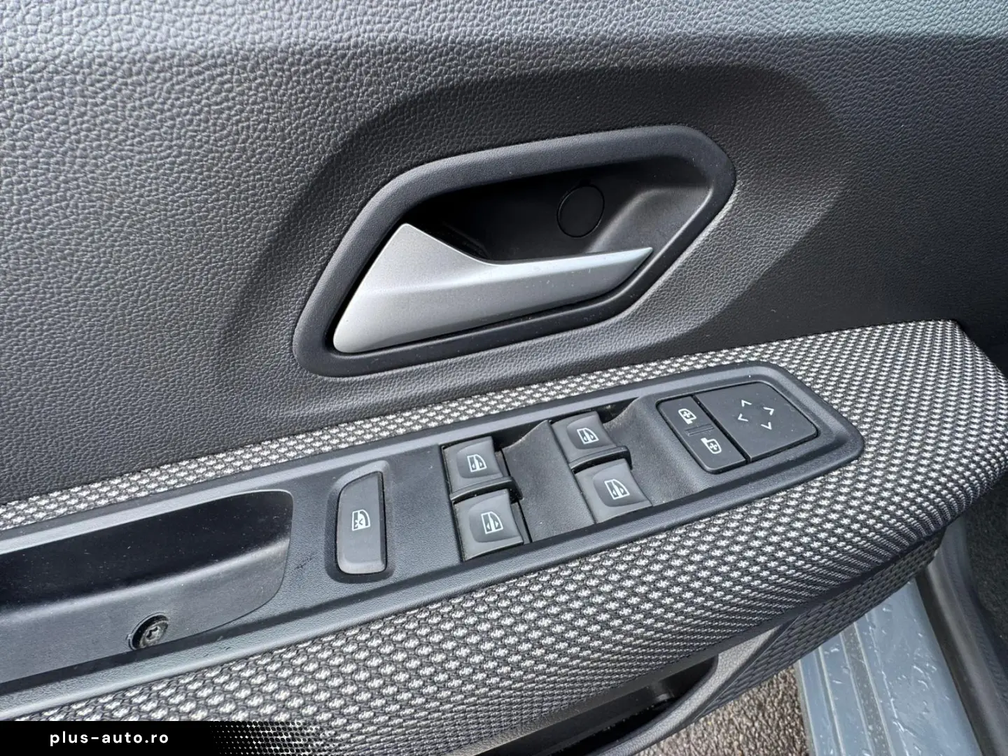 Dacia Logan TCE 2024