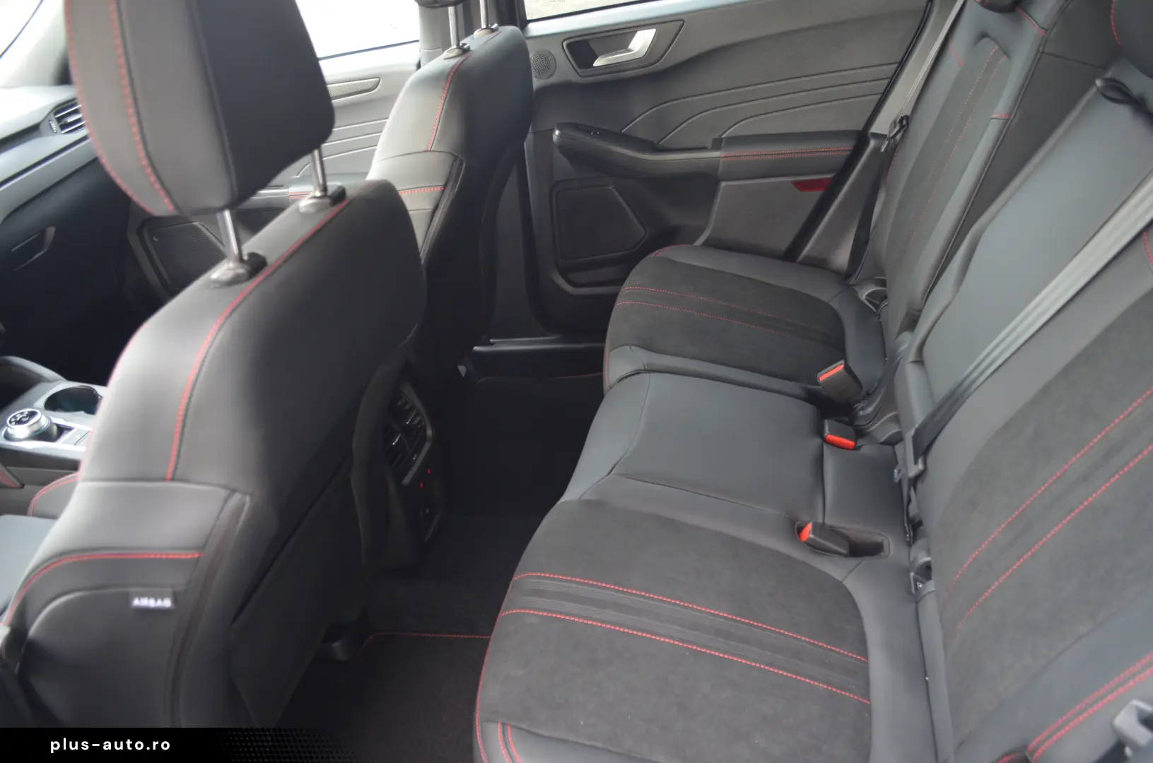 Ford Kuga ST-Line X 2.5L PHEV 243 CP AT