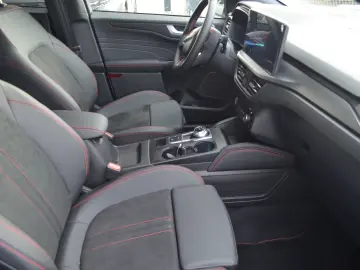 Ford Kuga ST-Line X 2.5L PHEV 243 CP AT