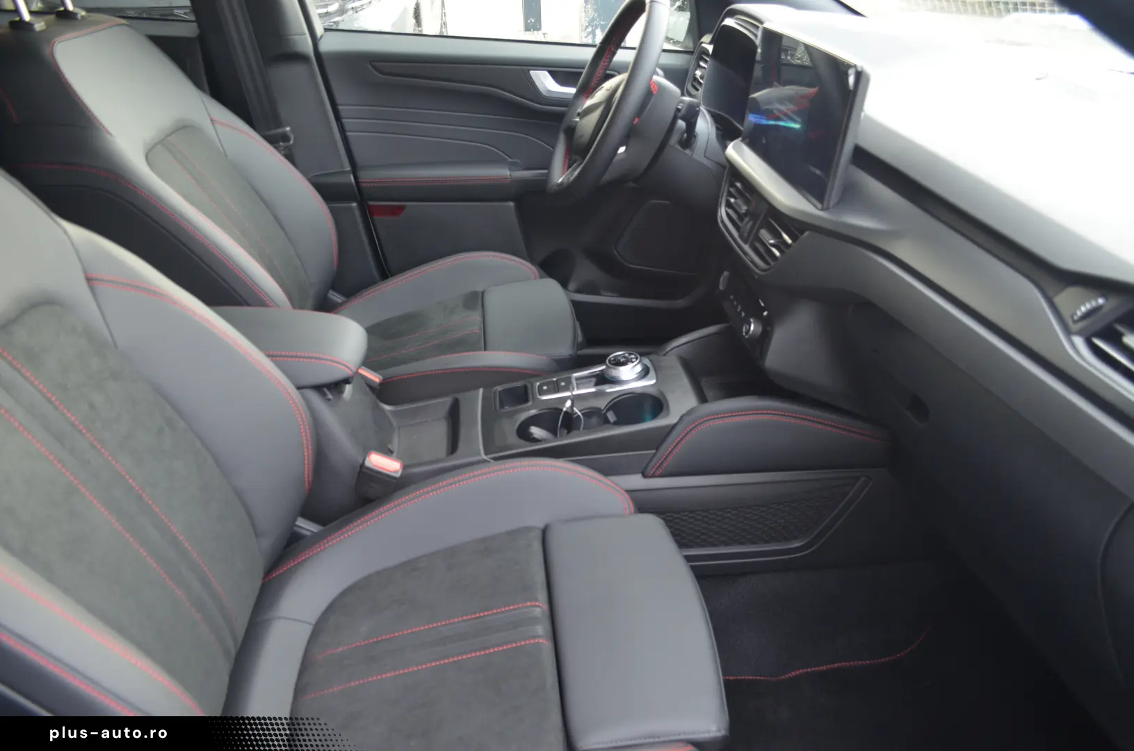 Ford Kuga ST-Line X 2.5L PHEV 243 CP AT