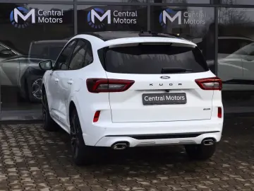 Ford Kuga ST-Line X 2.5L PHEV 243 CP AT