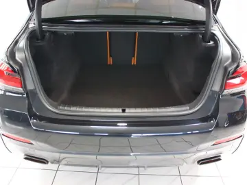 BMW 530dA LIMO~M-SPORTPAKET DEUTSCH RFK~1Hd