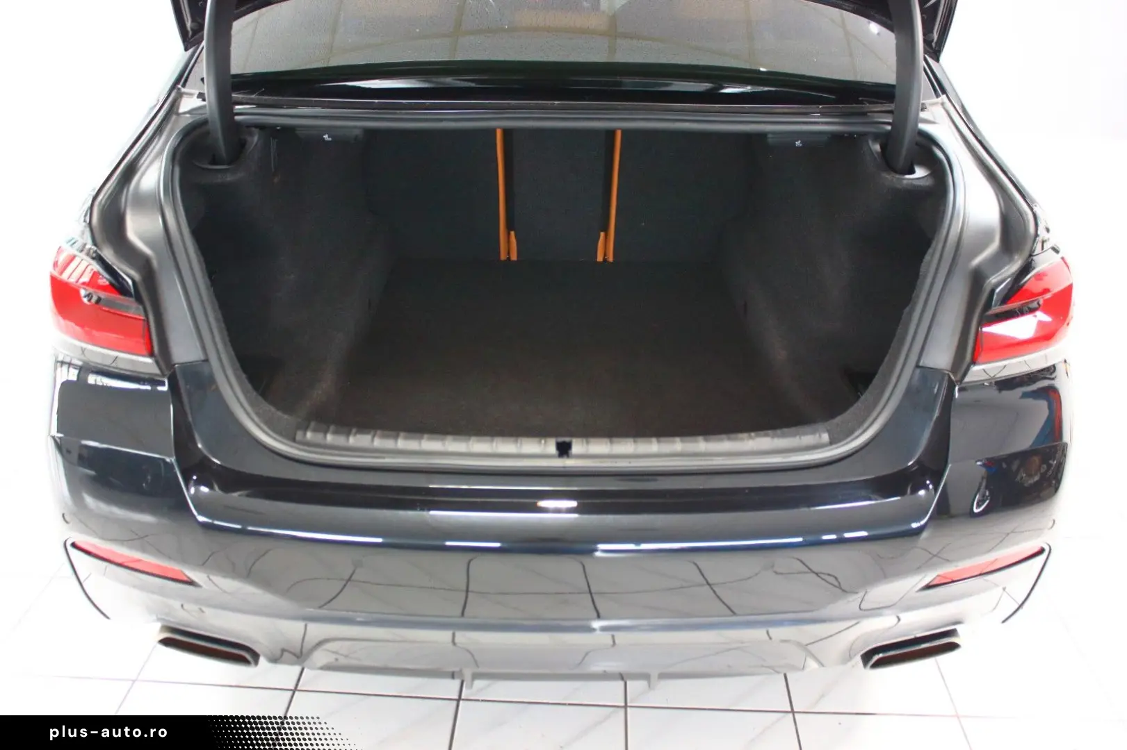 BMW 530dA LIMO~M-SPORTPAKET DEUTSCH RFK~1Hd