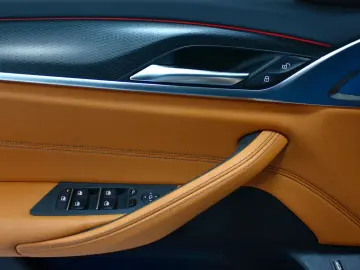 BMW 530dA LIMO~M-SPORTPAKET DEUTSCH RFK~1Hd