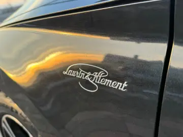 SKODA SUPERB AUTOMATA 2017 – TRANSPORT