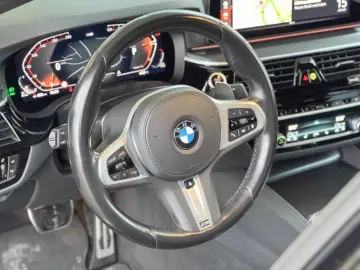 BMW 540 d xDrive M Sport AHK Rückfahrkam. Laserlicht