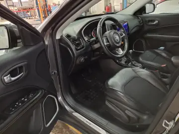 Jeep Compass 2.0 M-Jet 4x4 AT Limited