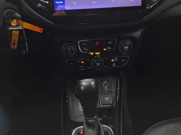 Jeep Compass 2.0 M-Jet 4x4 AT Limited