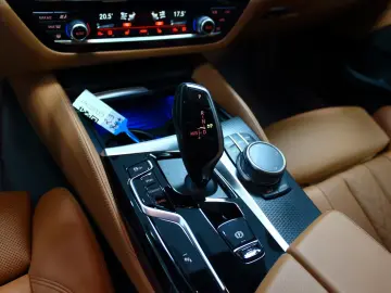 BMW 540dA xDrive LIMO M-SPORT~DEUTSCH UNFALLFREI S-D