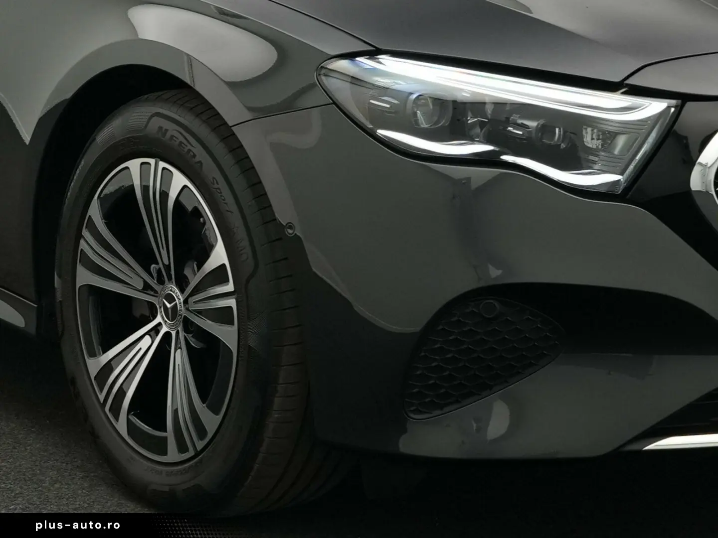 MERCEDES-BENZ E 220 d Avantgarde Digital AHK Airmatic