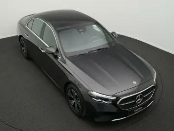 MERCEDES-BENZ E 220 d Avantgarde Digital AHK Airmatic