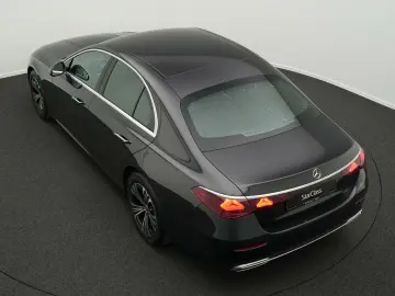 MERCEDES-BENZ E 220 d Avantgarde Digital AHK Airmatic