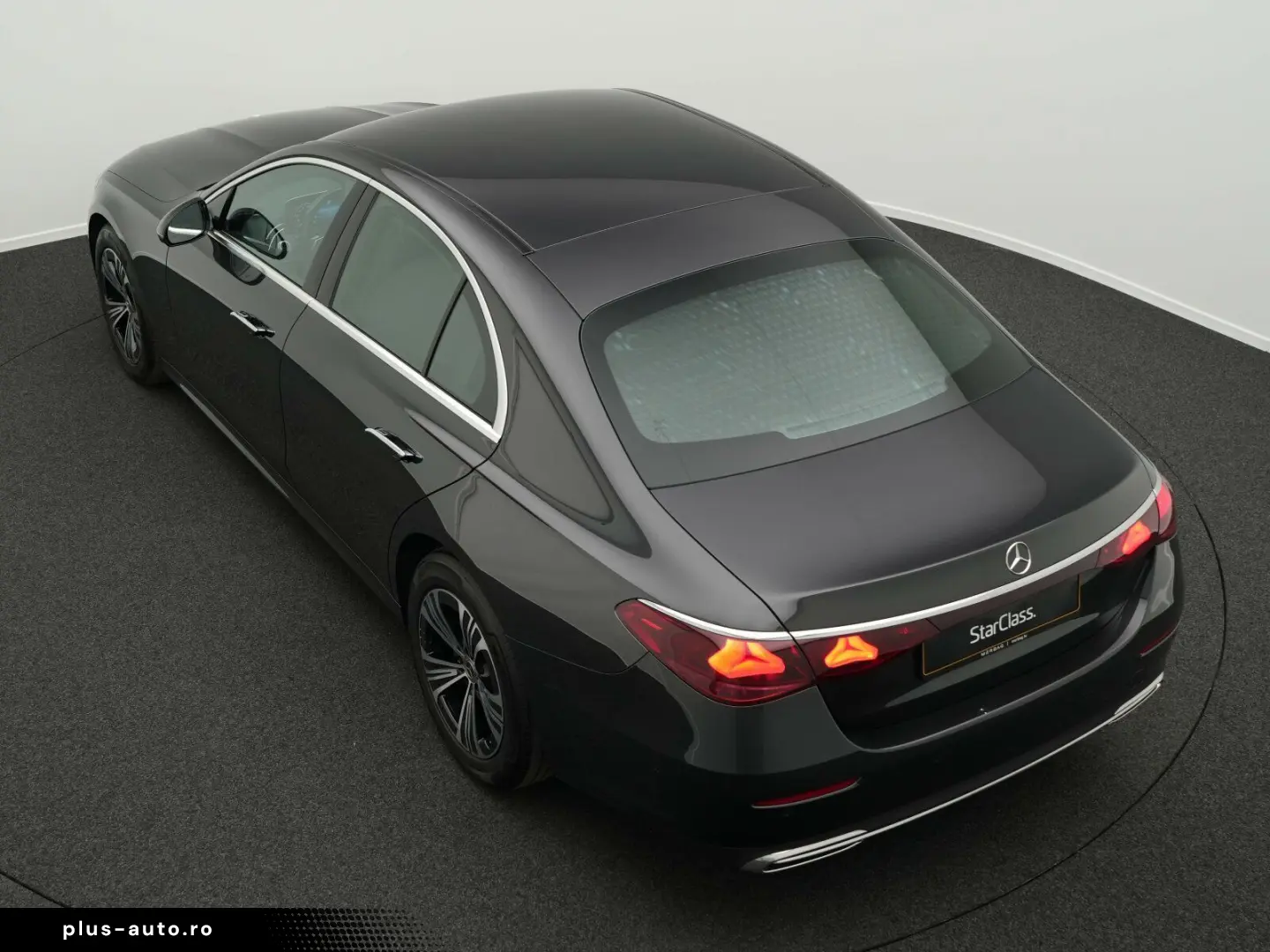 MERCEDES-BENZ E 220 d Avantgarde Digital AHK Airmatic