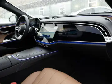 MERCEDES-BENZ E 200 4M AMG-Sport