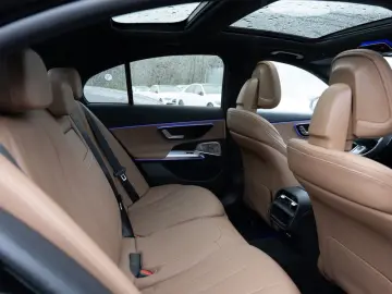 MERCEDES-BENZ E 200 4M AMG-Sport