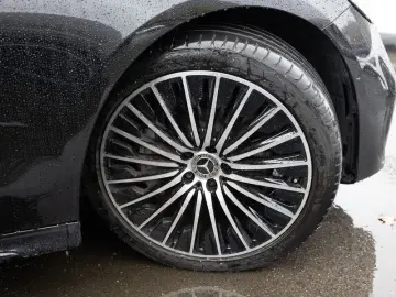 MERCEDES-BENZ E 200 4M AMG-Sport