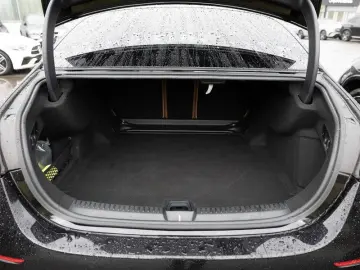 MERCEDES-BENZ E 200 4M AMG-Sport