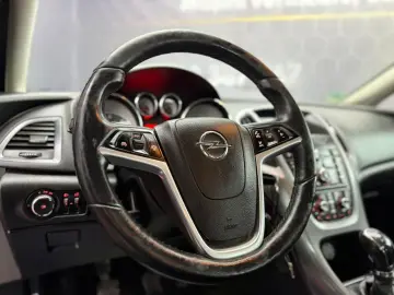 OPEL ASTRA J 2014 – TRANSPORT GRATUIT