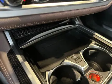 BMW 730L d xDrive LASER 360  SKY LOUNGE MASSAGE H&K