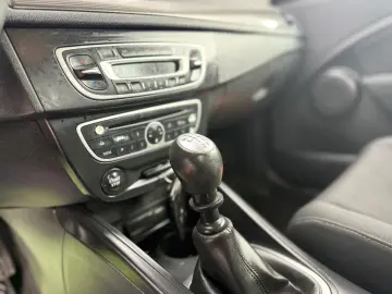 RENAULT MEGANE 1.9 TDI 2012 – TRANSPORT GRATUIT