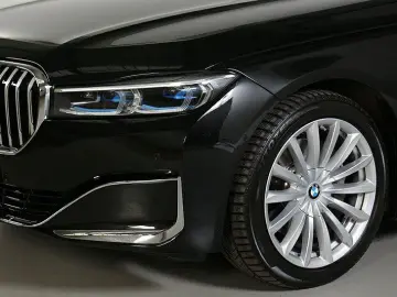 BMW 740d xDr. Laser ACC HuD Massage Standh Sitzbelüf
