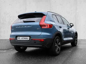 VOLVO XC40 Plus Dark 2WD B3 ACC BLISS H&K