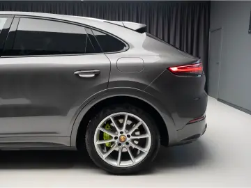 PORSCHE CAYENNE E-HYBRID