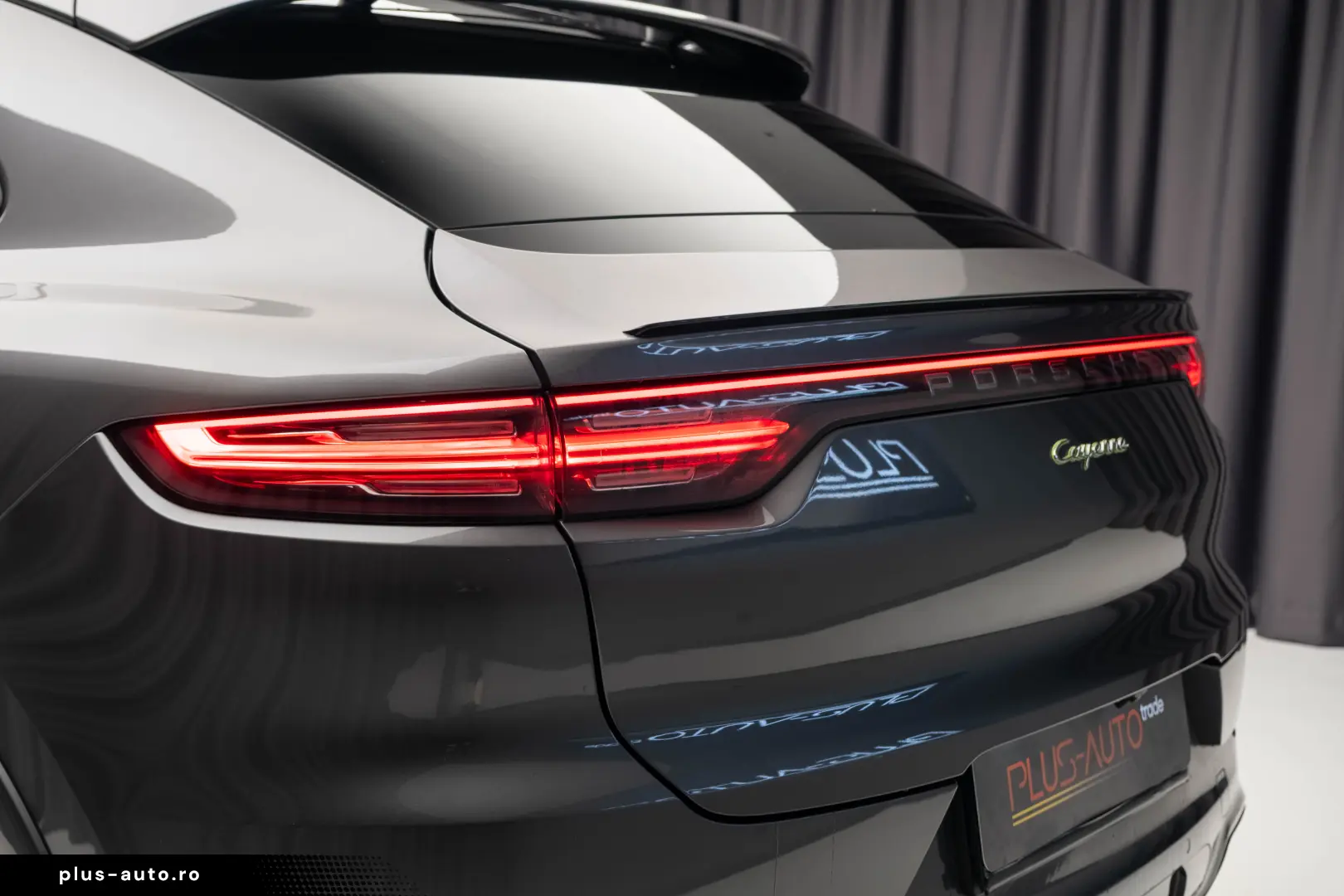 PORSCHE CAYENNE E-HYBRID