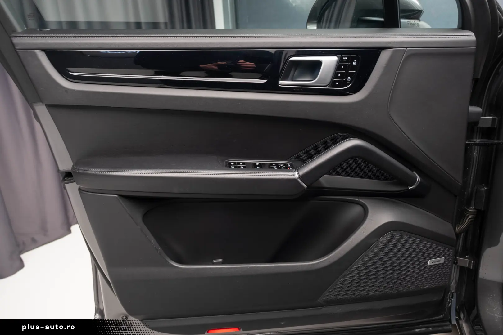 PORSCHE CAYENNE E-HYBRID