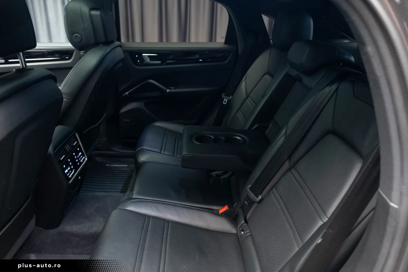 PORSCHE CAYENNE E-HYBRID