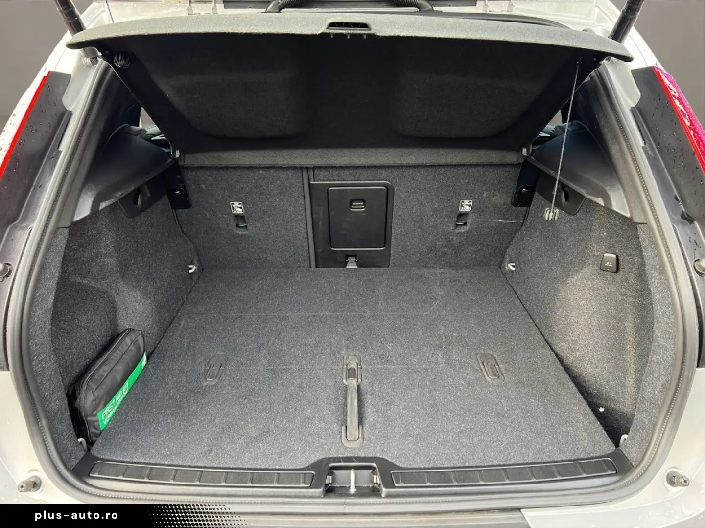 VOLVO XC40 B3 Core BUSINESS ACC BLISS 360