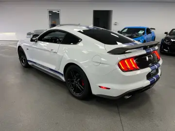 FORD Mustang 2 3l EcoBoost   Auto   Leder  SHZ