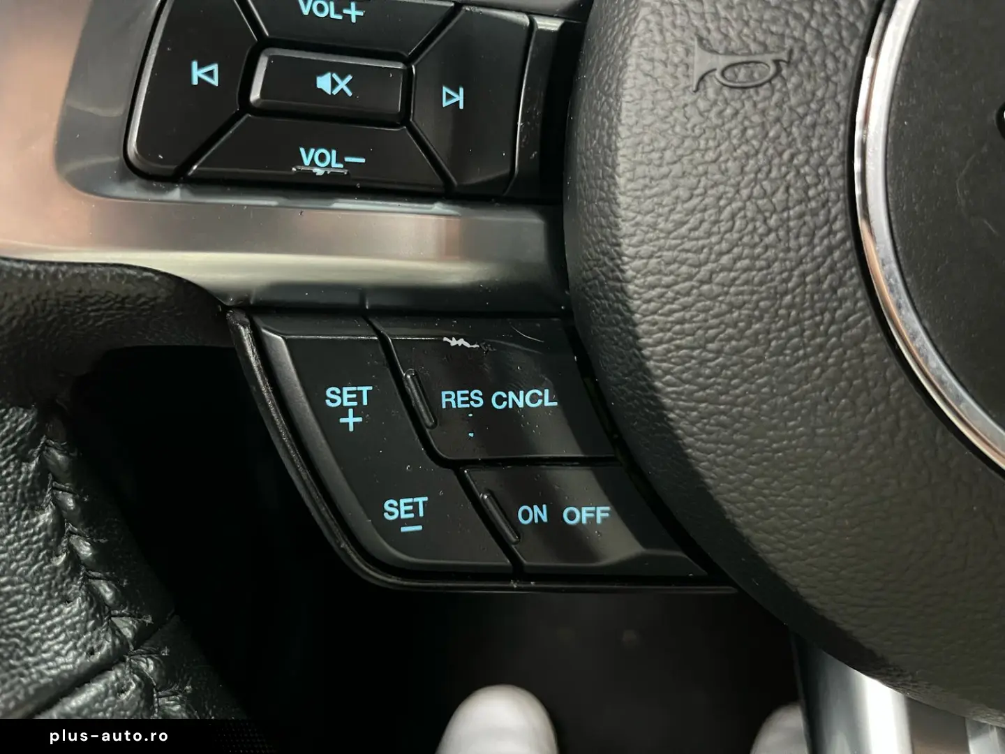 FORD Mustang 2 3l EcoBoost   Auto   Leder  SHZ