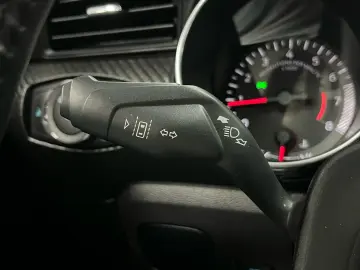 FORD Mustang 2 3l EcoBoost   Auto   Leder  SHZ