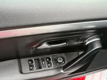 VOLKSWAGEN PASSAT CC AUTOMAT DIESEL – TRANSPORT GRATUIT