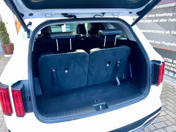 KIA Sorento Spirit 4WD 7 Sitzer AHK Leder KAM