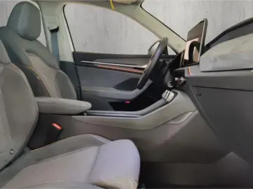 SKODA Kodiaq 4x4 Selection 7 Sitzer 2.0 TDI AHK Navi K