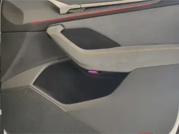 SKODA Kodiaq 4x4 Selection 7 Sitzer 2.0 TDI AHK Navi K