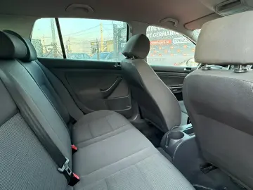 VOLKSWAGEN GOLF 5 MANUAL 1.4 MPI – TRANSPORT GRATUIT