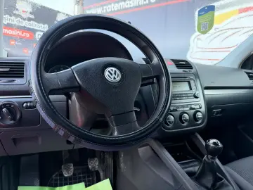 VOLKSWAGEN GOLF 5 MANUAL 1.4 MPI – TRANSPORT GRATUIT