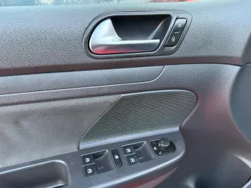 VOLKSWAGEN GOLF 5 MANUAL 1.4 MPI – TRANSPORT GRATUIT